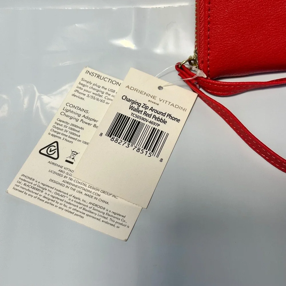 Adrienne Vittadini Charging Wallet‎ Womens OS Red Pebble Zip Phone Case New
